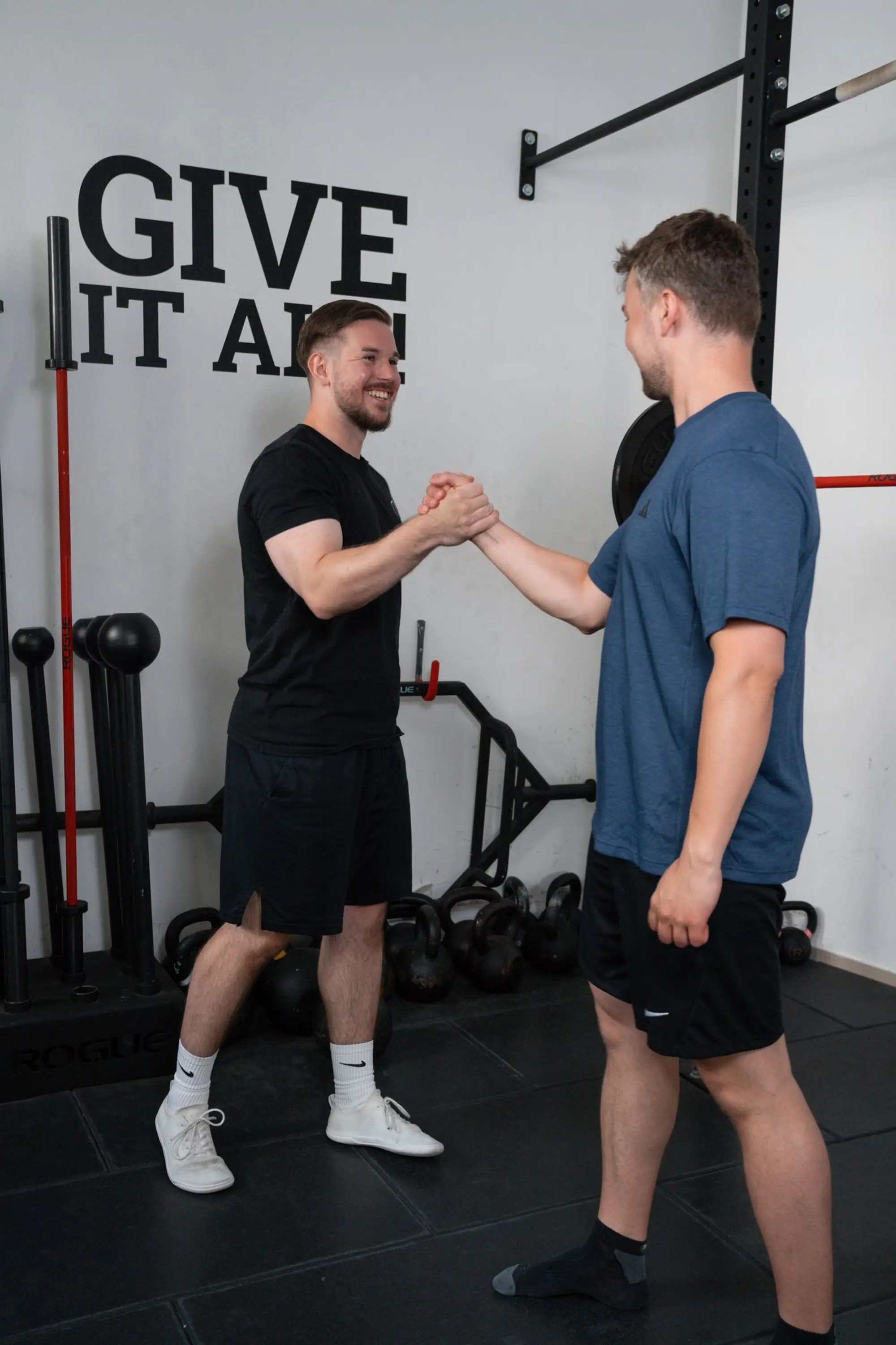 Handschlag nach einer gelungenen Trainingseinheit
